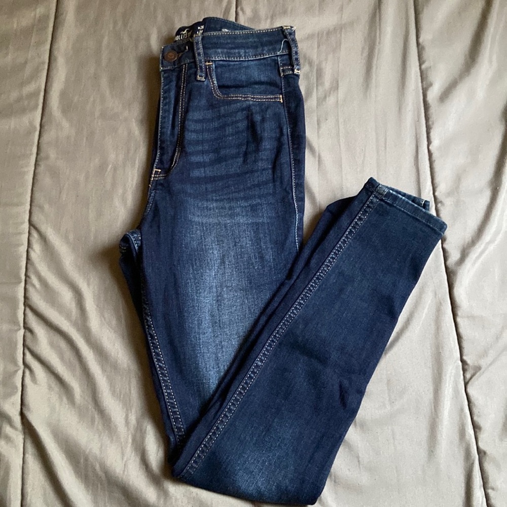 Hollister Ultra High Rise Super Skinny